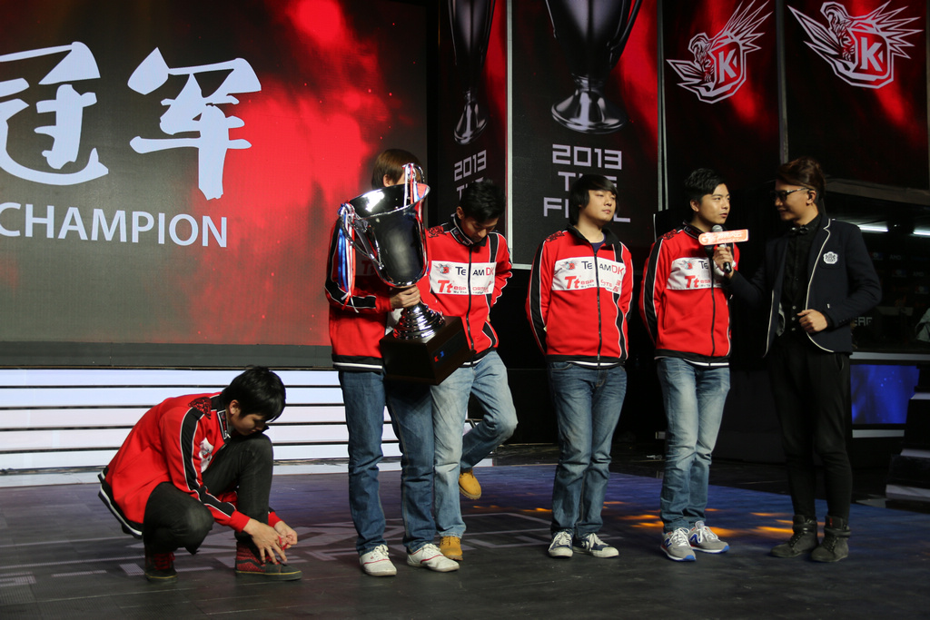 TI15国际邀请赛启用动态禁选机制：观战系统升级实时经济曲线，重塑DOTA2职业赛事标准